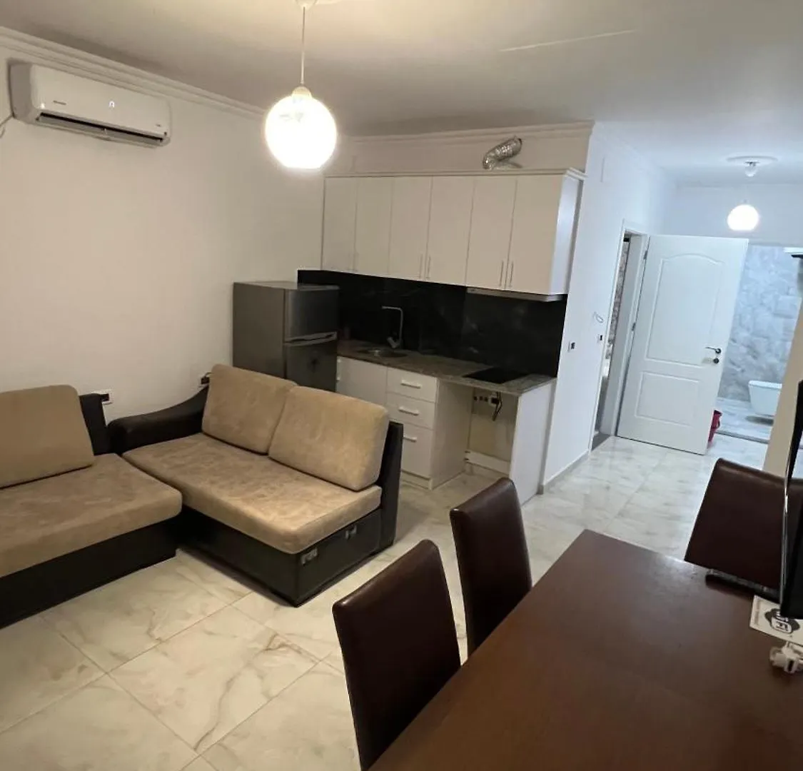 Hotel Hafuzi Durres 0*,